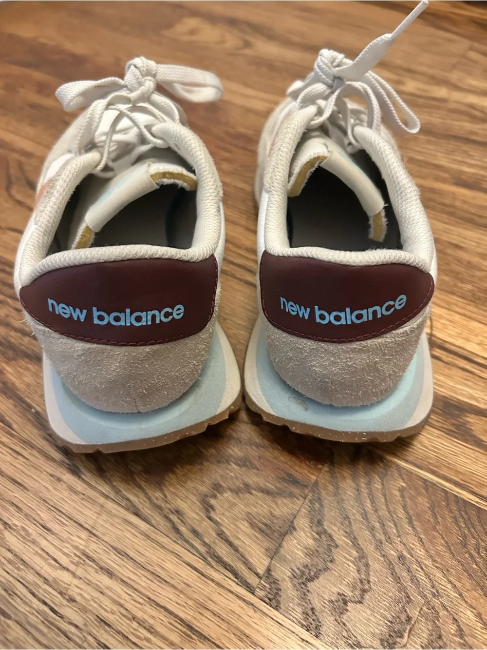New Balance Kids Beige & Tan Sneakers with Orange 'N' Accent - Picture 4 of 5